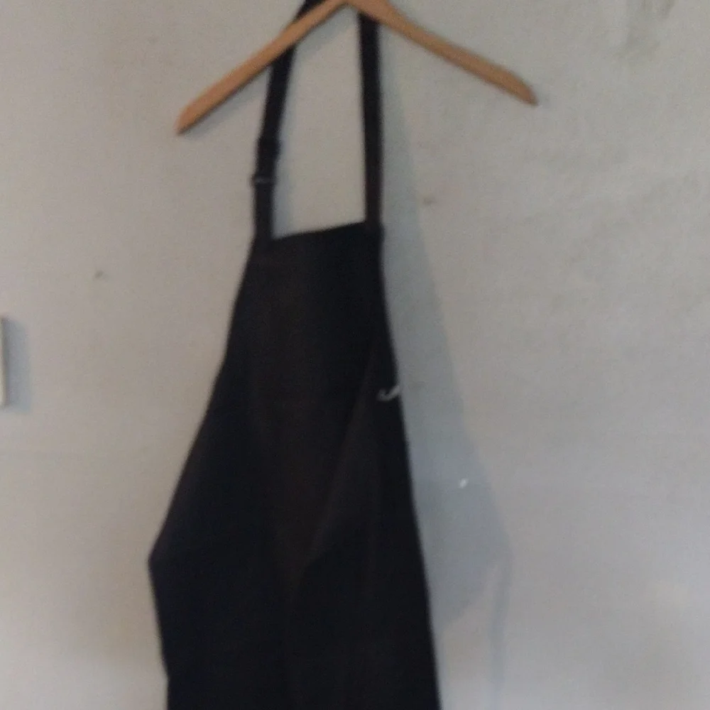 Everything is Better in Aunt's Kitchen Black Apron NWOT OS